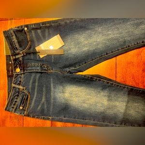 Tahari Dark Wash Skinny Jean NWT